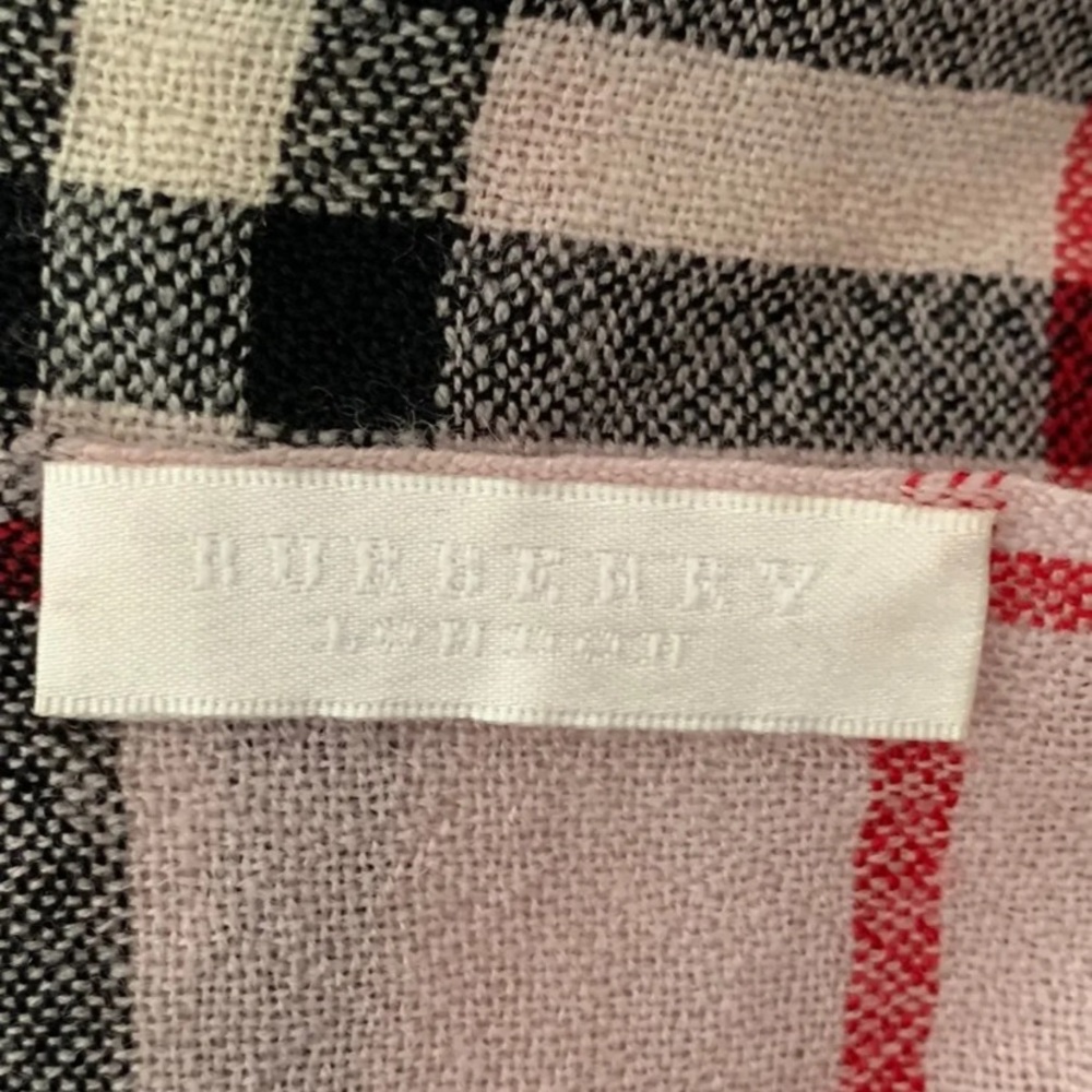 Authentic Burberry Pashmina - Picture 4 of 5